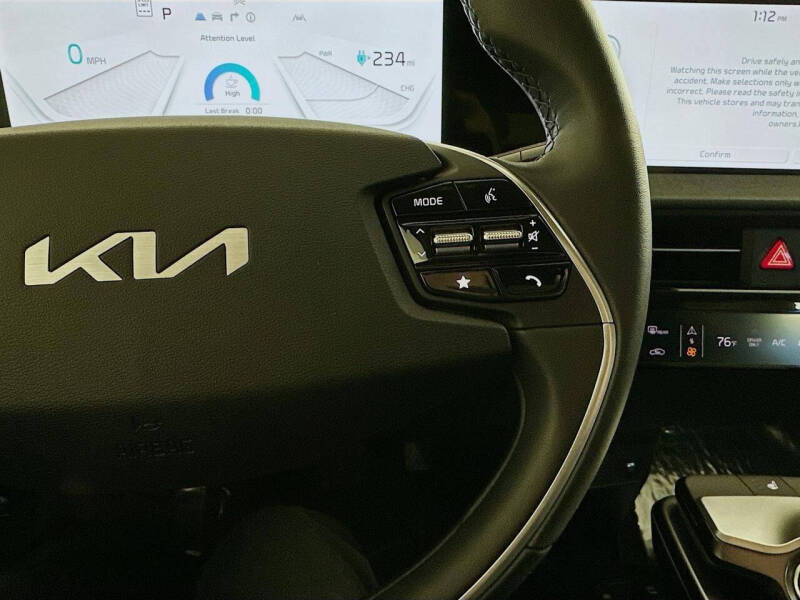 2024 Kia EV6 Light