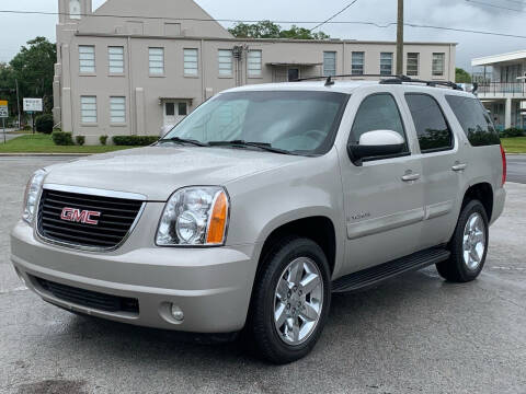 2009 GMC Yukon for sale at LUXURY AUTO MALL in Tampa FL