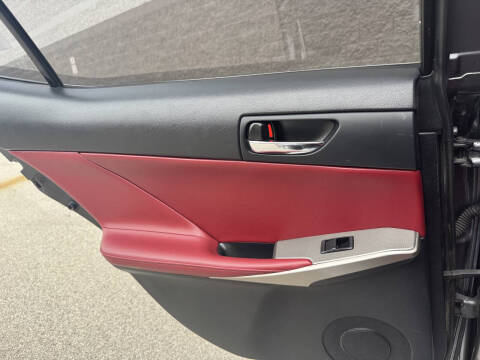 2015 Lexus IS 250 Crafted Line