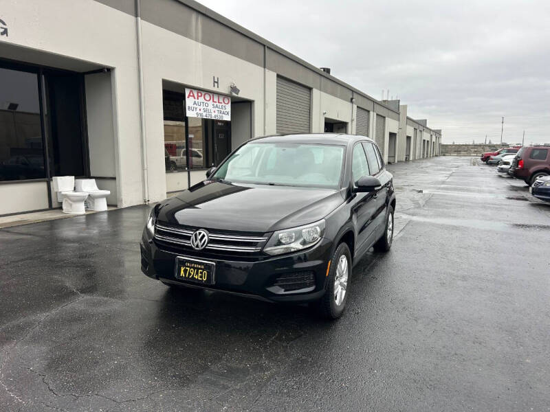 2013 Volkswagen Tiguan S photo 2