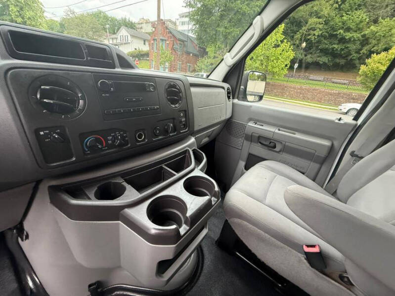 2014 Ford E-Series E-250