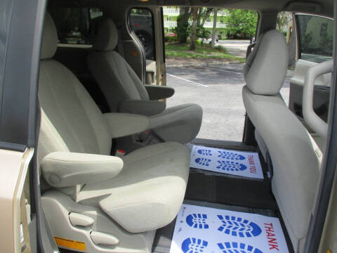 2012 Toyota Sienna Base 7-Passenger