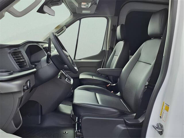 2025 Ford Transit 250