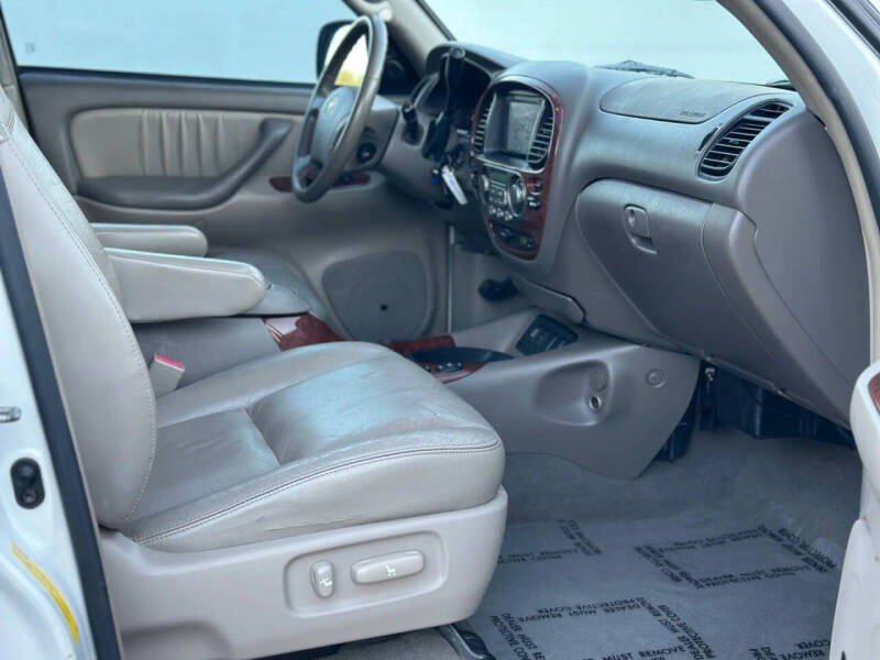 2005 Toyota Sequoia Limited