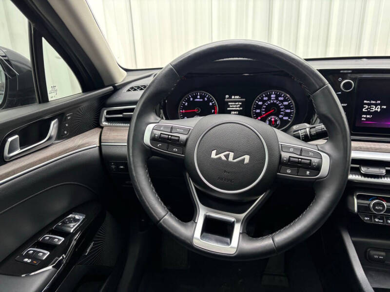 2023 Kia K5 EX