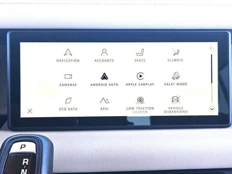 2020 Land Rover Defender 110 SE