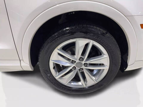 2017 Audi Q3 2.0T quattro Premium Plus