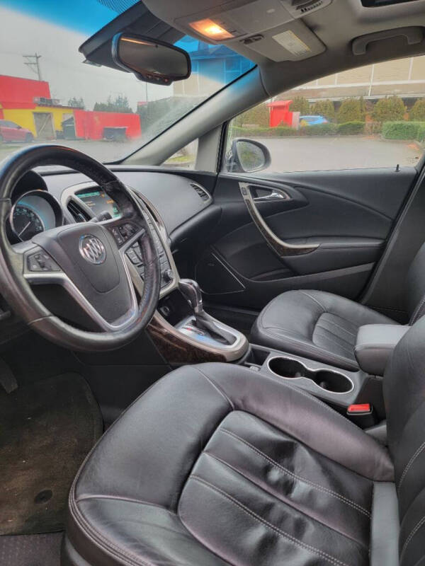 2012 Buick Verano Leather Group