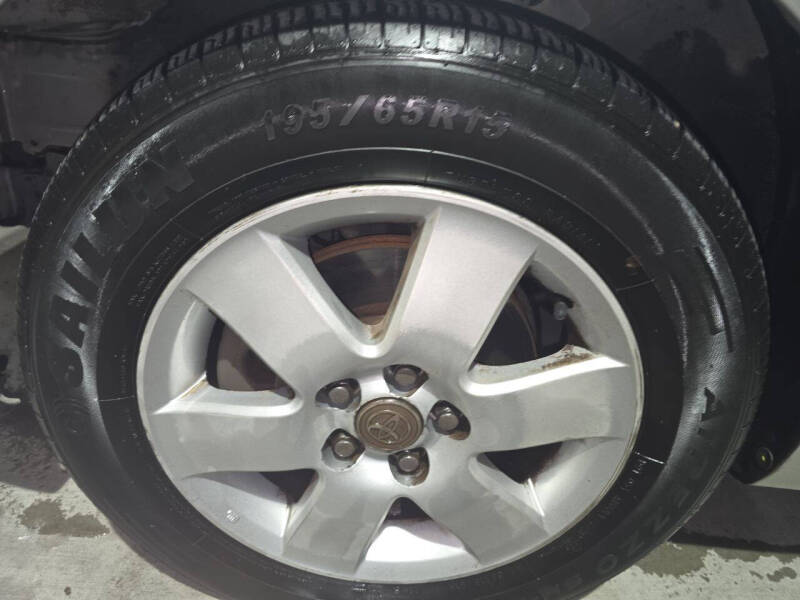 2004 Toyota Corolla LE