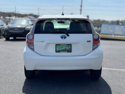 2012 Toyota Prius c Three