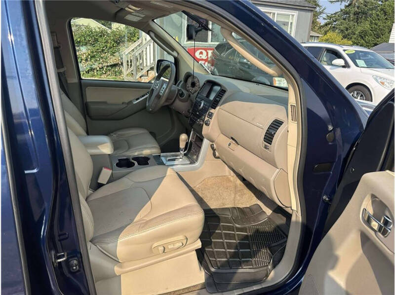 2011 Nissan Pathfinder Silver Edition