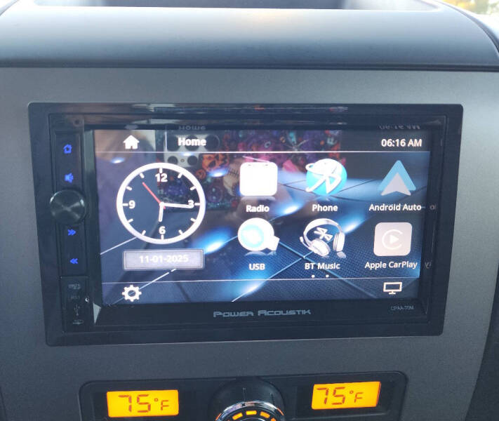 2011 Nissan Titan SL