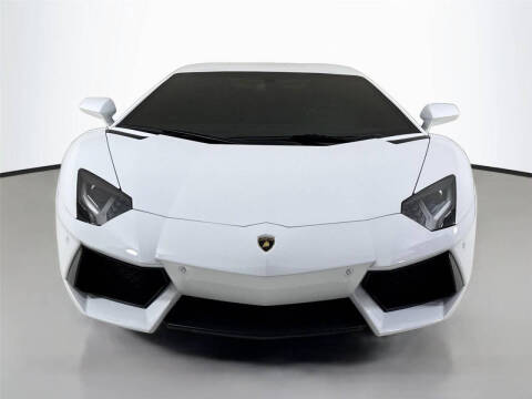 2017 Lamborghini Aventador LP 700-4