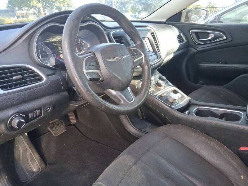 2015 Chrysler 300 Limited