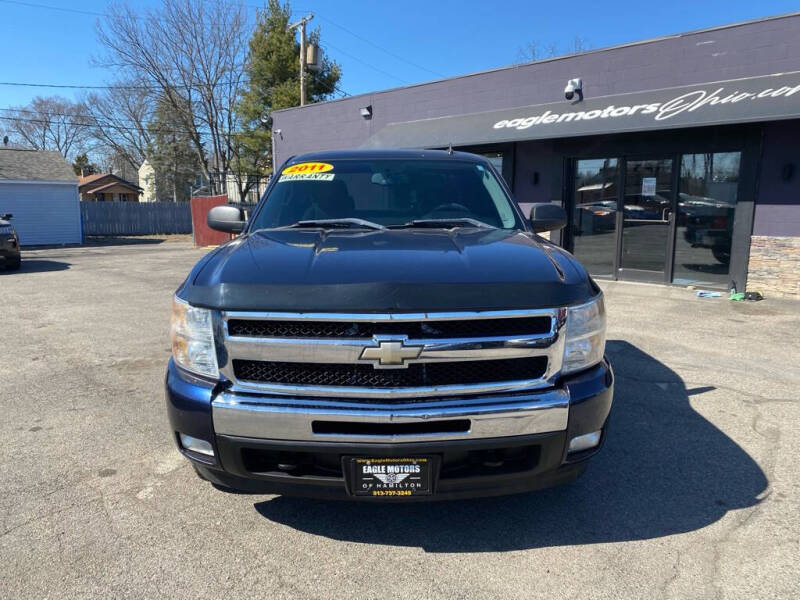 Used 2011 Chevrolet Silverado 1500 LT with VIN 1GCRCSE07BZ303696 for sale in Hamilton, OH