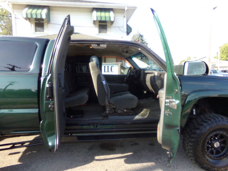 2004 Chevrolet Silverado 2500HD LS
