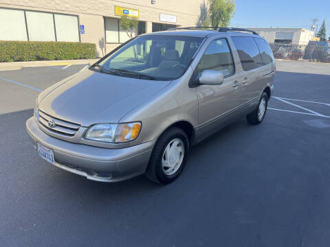 2002 Toyota Sienna LE