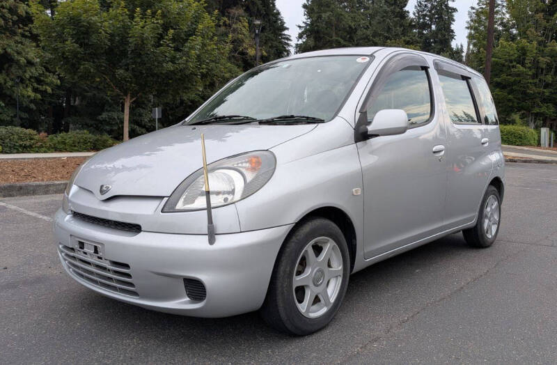 2000 Toyota Funcargo Yaris