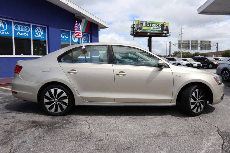 2013 Volkswagen Jetta Hybrid SEL Premium