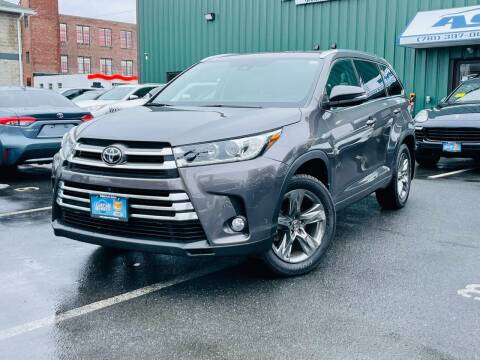 2017 Toyota Highlander for sale at AGM AUTO SALES in Malden MA