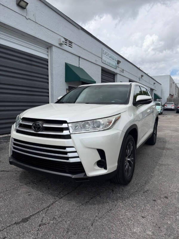 2019 Toyota Highlander LE