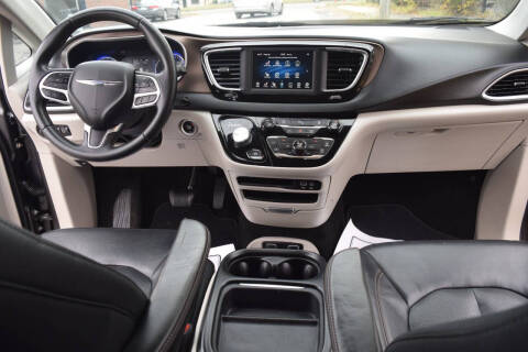 2018 Chrysler Pacifica Touring L