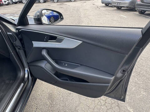 2017 Audi A4 2.0T quattro Premium