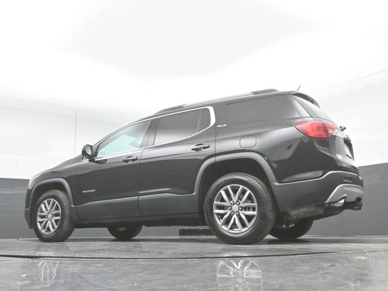 2017 GMC Acadia SLE-2