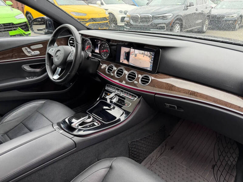 2017 Mercedes-Benz E-Class E 300 4MATIC