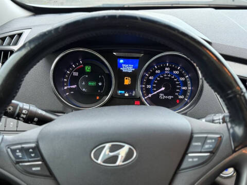 2013 Hyundai Sonata Hybrid Limited