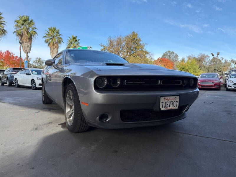 2015 Dodge Challenger SXT