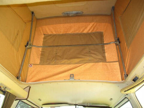 1982 Volkswagen Vanagon Camper