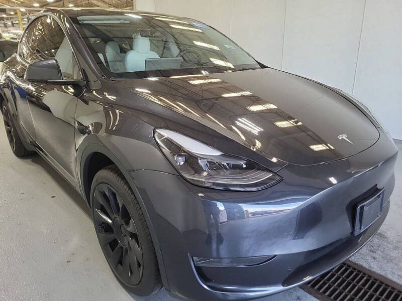2024 Tesla Model Y Long Range