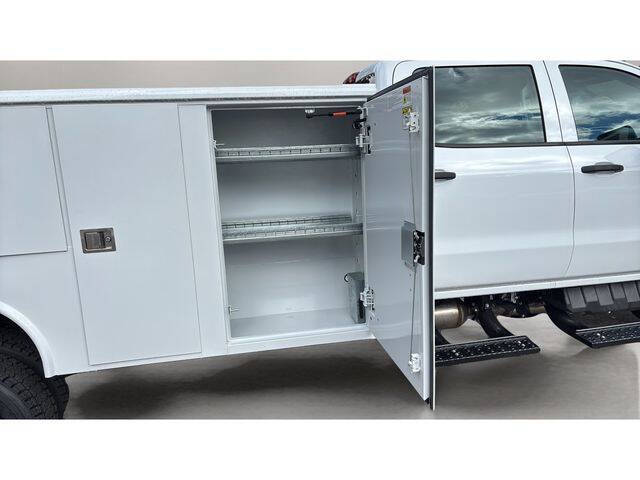 2025 Chevrolet Silverado 5500HD