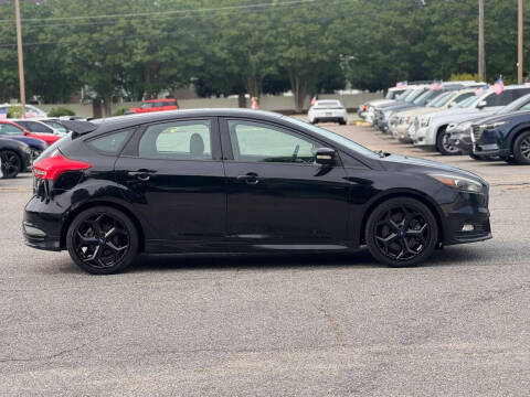 2017 Ford Focus ST