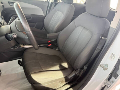 2014 Chevrolet Sonic LT Auto