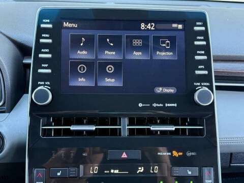 2021 Toyota Avalon XLE