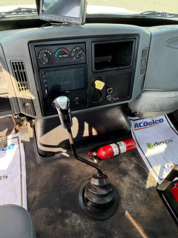 2003 International WorkStar 7300