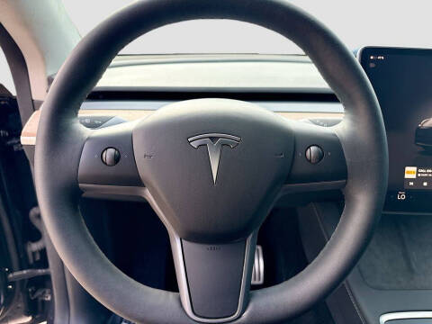 2024 Tesla Model Y Performance