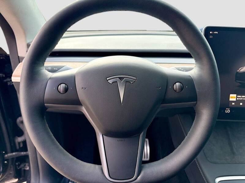 2024 Tesla Model Y Performance