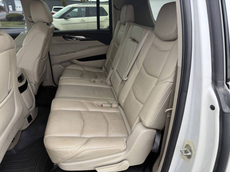 2018 Cadillac Escalade ESV Standard