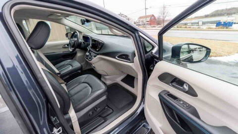 2021 Chrysler Pacifica Touring L