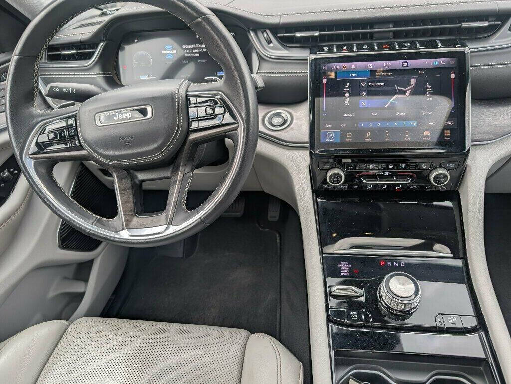 2021 Jeep Grand Cherokee L 17