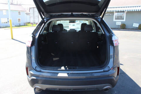 2022 Ford Edge Titanium