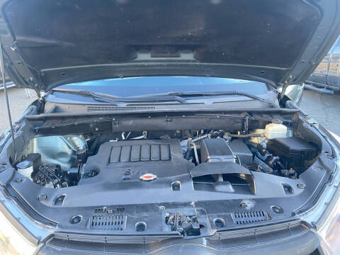 2016 Toyota Highlander LE