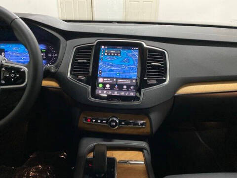 2025 Volvo XC90 T8 Plus Bright Theme 7P
