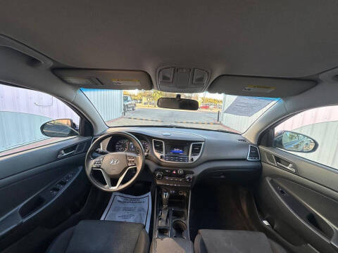 2016 Hyundai Tucson SE