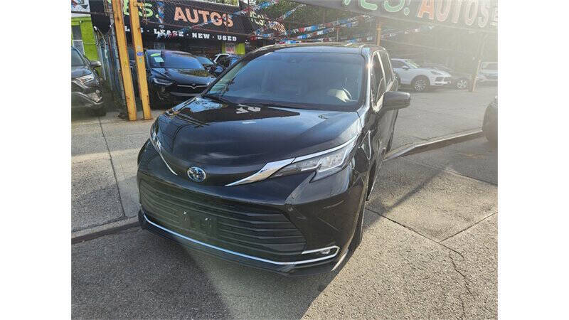 2022 Toyota Sienna for sale at YES AUTOS in Elmhurst, NY