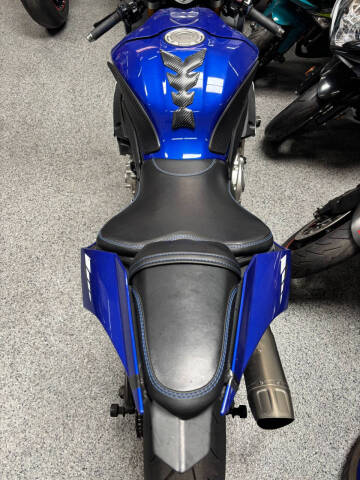 2015 Yamaha YZF-R1