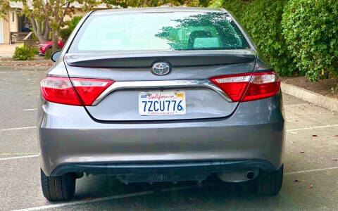 2017 Toyota Camry LE